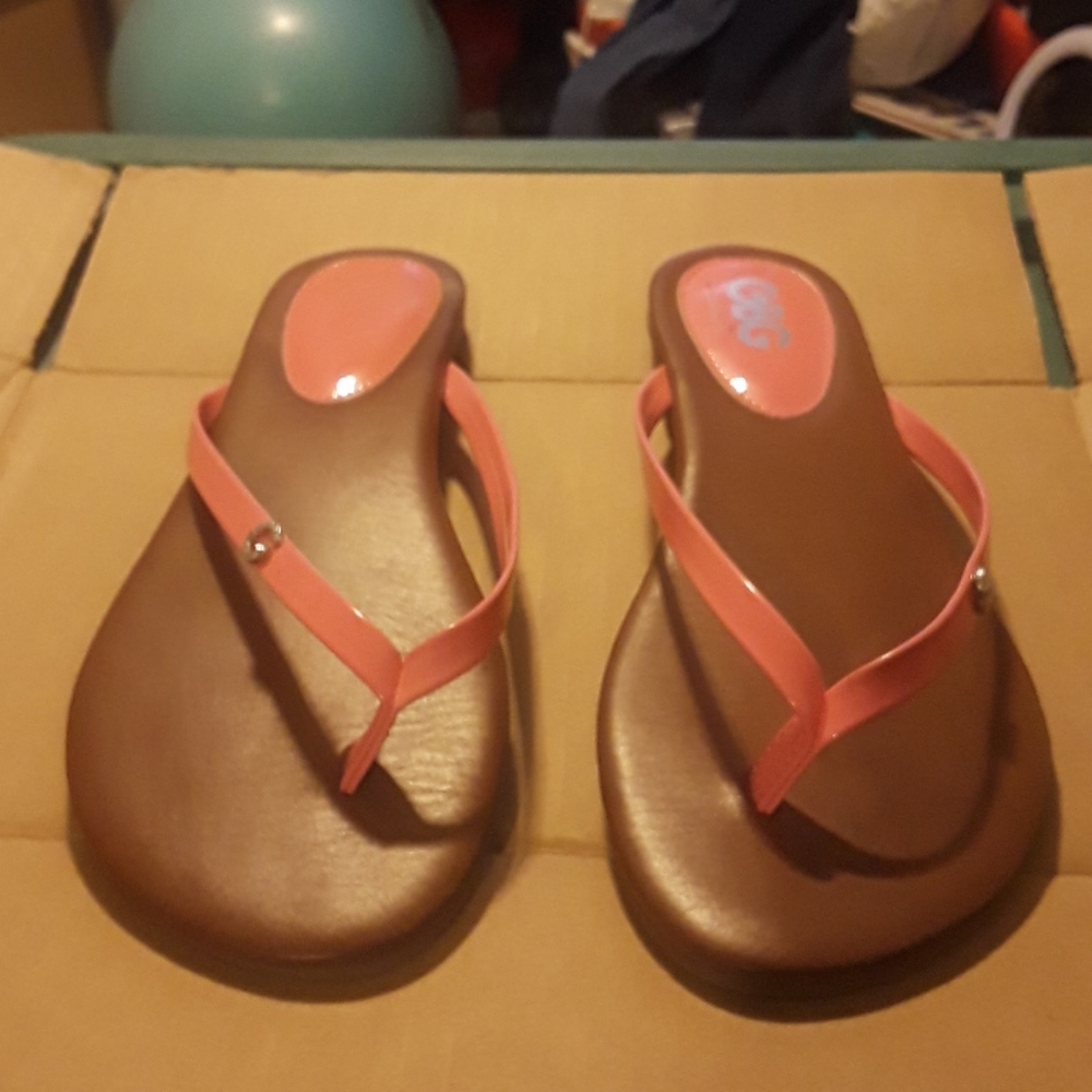 Sandles